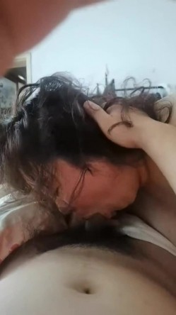 熟女阿姨的日常吃鸡啪啪 啊啊被你搞死了 射了吗 阿姨被大鸡吧操的啊啊叫不停 截图5