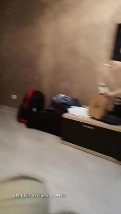 国产土豪专门草老外为国争光，欧美大洋马看着就是得劲，高挑身材口活进爆玩足交，直接上位叫声都那么动人 截图4