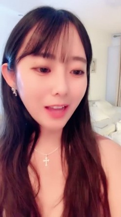 娇娇嗲嗲的小狐狸声优小魅魔巨乳肥臀超级大奶子就像在耳边娇喘超有感觉骚的很道具狂插特写爆浆 截图1
