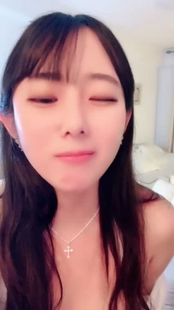 娇娇嗲嗲的小狐狸声优小魅魔巨乳肥臀超级大奶子就像在耳边娇喘超有感觉骚的很道具狂插特写爆浆 截图10