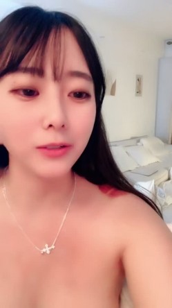 娇娇嗲嗲的小狐狸声优小魅魔巨乳肥臀超级大奶子就像在耳边娇喘超有感觉骚的很道具狂插特写爆浆 截图12