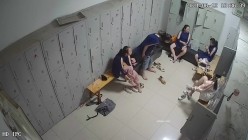舞蹈班《监控破解》偷拍多位美女学员后台换衣服 截图1