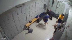 舞蹈班《监控破解》偷拍多位美女学员后台换衣服 截图14