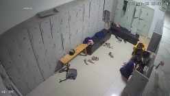 舞蹈班《监控破解》偷拍多位美女学员后台换衣服 截图16
