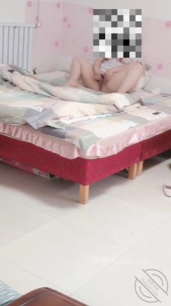 亲大哥的骚逼老婆4给嫂子送菜却听到嫂子自慰的呻吟好想操嫂子原创 截图11