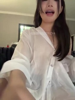 ️反差校花【Yiyi_707P3】兔耳反差校花色情技能拉满兔耳JK足交技术一流 截图10