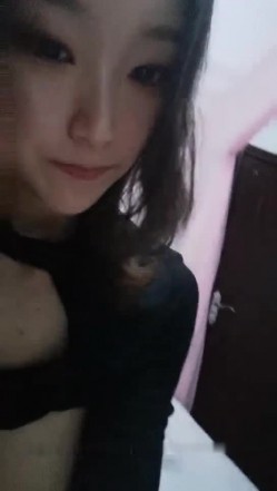 哺乳期还有奶水骚气少妇道具自慰 大黑牛震动逼逼呻吟娇喘挤出乳汁浴室洗澡 截图5