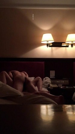 泄密流出64部 各种母狗骚狗啪啪口交摸奶等一系列淫荡行为 截图5
