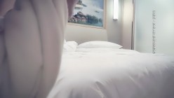 七天探花_啪啪第一炮丰满妹子，撅起大肥臀舔屌，侧入后入镜头前大力猛操 截图5
