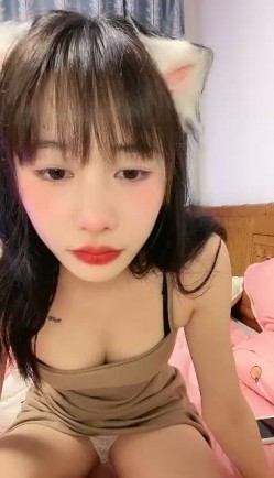 重磅！校花终于被干了~【软绵绵呀】长腿蜜桃臀~超级爽 截图2