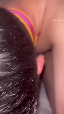 淫妻3P群P自慰露出尿脸,【双面夫妻_0575妓啪啪】,反差都市丽人，约单男交换 截图1