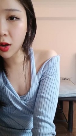 韩系网红女神刚下海！送礼物全裸自慰收费房！从下往上视角揉搓骚穴，掰开看菊花，扭腰摆臀 截图8