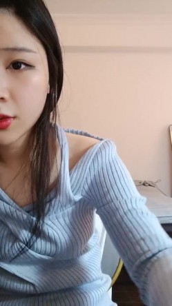 韩系网红女神刚下海！送礼物全裸自慰收费房！从下往上视角揉搓骚穴，掰开看菊花，扭腰摆臀 截图11