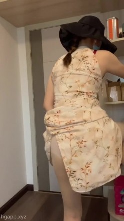 ️精品推荐 ️良家少妇『依依 』情趣制服淫语自慰合集 截图3