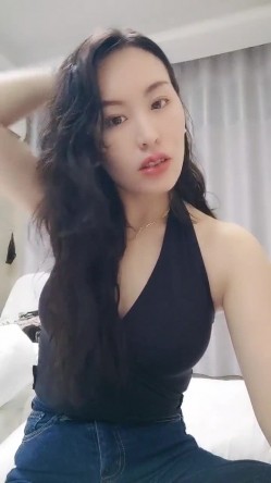 新人御姐！超级漂亮~【大白兔乖乖】啪啪自慰~气质一流！最有气质，最有味道，女神在此你心动了吗？ 截图1