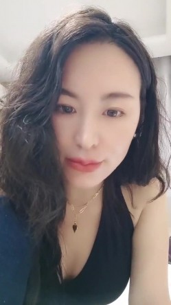 新人御姐！超级漂亮~【大白兔乖乖】啪啪自慰~气质一流！最有气质，最有味道，女神在此你心动了吗？ 截图8