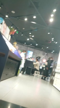 魔手 CD 经典CD合集《撩裙、露毛、靓妹美少妇》性感蕾边黑长裙极品小妹 截图15