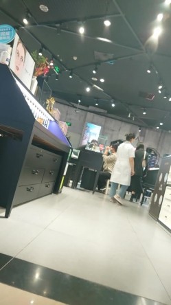 魔手 CD 经典CD合集《撩裙、露毛、靓妹美少妇》性感蕾边黑长裙极品小妹 截图16
