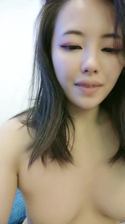 气质新人御姐真实女同带假屌操逼，舌吻摸穴很是享受，翘起大肥臀丁字裤，骑脸舔多毛骚逼，穿戴假JB骑乘爆插 截图6