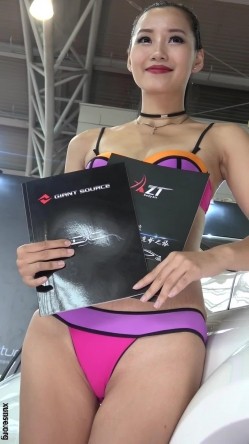 【车模】车展偷拍模特 车模 角度刁钻，全方位视角 截图14