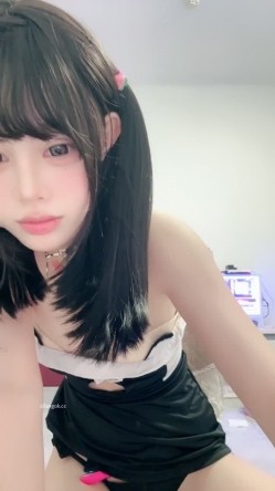 07年女大反差校花【小欣】M属性 滴蜡 道具 喷水 截图5
