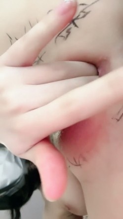 07年女大反差校花【小欣】M属性 滴蜡 道具 喷水 截图14
