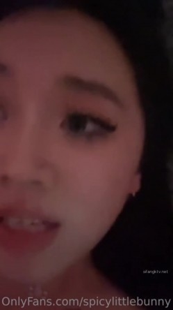 很好看的美女，【spicylittlebunny】，气质好、衣品好，腰细屁股大~ 大尺度啪啪、口活一流！颜射、吞精 截图16