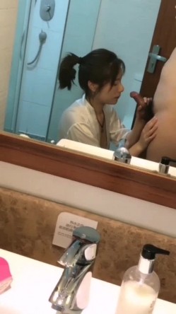 高端收费私密群内部视图分享，人妻、外围、模特等各种露脸美女大胆释放自己 截图2