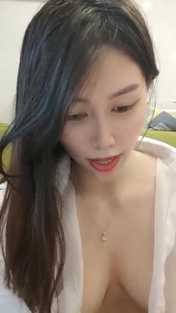 极品高颜冷艳御姐，反差小妈感女主播「金刚护撸娃」「小奶猫」激情淫语撩骚，和姐妹下海大秀，互舔互口假鸡巴互插 截图9