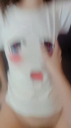 艺校小骚妹生活费不够出校门下海赚钱，骚逼无套也给干，真是好爽！ 截图6