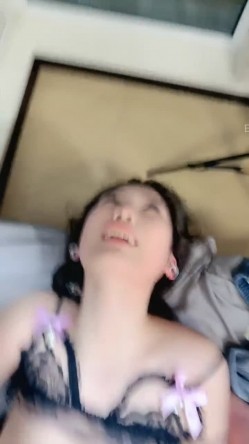 ️高端调教 天生媚骨狐相姐妹新人群P团队高颜值精神姐妹开局 截图8