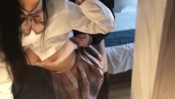 我记得是 在国内重庆的一个妹妹 好多年了 那时候流行jk 真空来见我 直接中出 我都没说录视频呢 她自己录了 截图1
