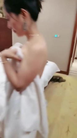 新人！御姐女神被干了~【猫猫老师】疯狂啪啪~爽到爆炸！~酒店开房，淫荡尤物，强烈推荐！ 截图6