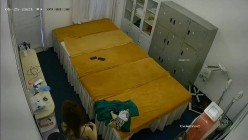 黑客破解美容院摄像头 偷拍女顾客脱光衣服激光雷射.脱毛护理 截图2