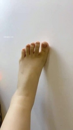 新人下海！湖南妹子！【周小童】奶子大~屁股大~尺度大！ 截图7