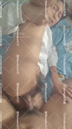 约炮大神【狮子座】最新付费，520人妻竟然在这个特殊的日子里，背着老公出来让别人操，还装深情 截图10
