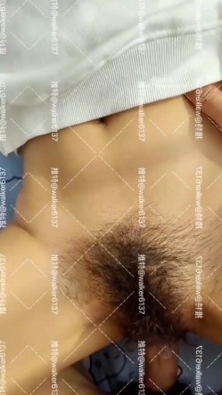 约炮大神【狮子座】最新付费，520人妻竟然在这个特殊的日子里，背着老公出来让别人操，还装深情 截图16
