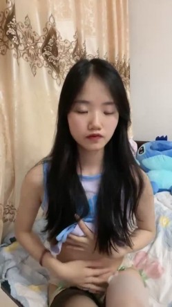 靓妹清纯大学生【汐汐】约猛男无套大战 精子射一身 最喜欢道具按摩小穴 截图2