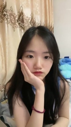 靓妹清纯大学生【汐汐】约猛男无套大战 精子射一身 最喜欢道具按摩小穴 截图3