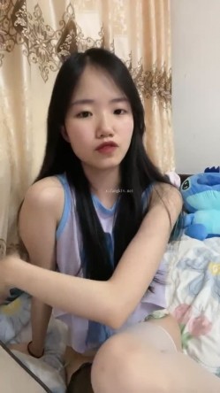 靓妹清纯大学生【汐汐】约猛男无套大战 精子射一身 最喜欢道具按摩小穴 截图5