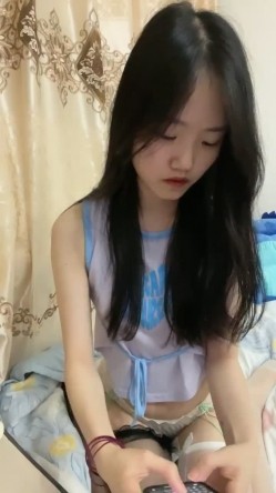 靓妹清纯大学生【汐汐】约猛男无套大战 精子射一身 最喜欢道具按摩小穴 截图14