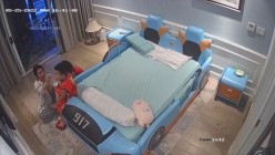 《居家摄像头破解》偷窥E奶少妇的居家日常 ️这奶子可真不是盖的 截图4