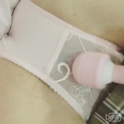 清纯可爱甜妹『夏小寒』福利合集 ️清纯的身体 淫荡的灵魂 公交车露出各种反差行为 清纯白月光竟然这么骚 截图9