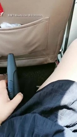 户外勾搭专家〖可可少妇〗勾搭出租车司机车震 没钱付车费肉偿 小逼紧太刺激干一会就射了 截图4