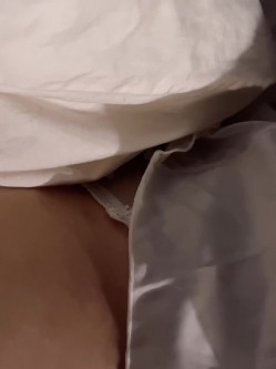 【秀人女神 ️超美高端】超人气女神『杨晨晨』高价自购新作《黄瓜带给我的快乐》揉穴玩乳淫语呻吟 高清720P原版无水印 截图7