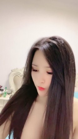 顶级身材高颜值小妹子小泽莉莉娅~诱惑力太强大啦~屁股也很多肉~直接艹艹！抖臀的时候屁股超爽的！ 截图13