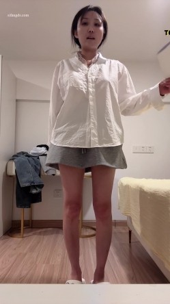 新流出裸贷吉林纹身大奶美女郭威逾期没还贷被债主流出视频 截图1