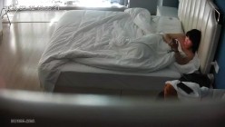 大学城  中年夫妻激情不减 男人战斗力爆表 少妇奶子又大又软 像充水的气球 男人脸都能埋进去 截图16