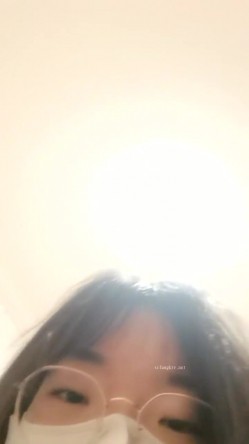 新人~正宗学生妹【清纯少女可可酱】极品美乳~，露脸一看是真年轻，清纯外表，掩盖不住好身材，小骚逼 截图10