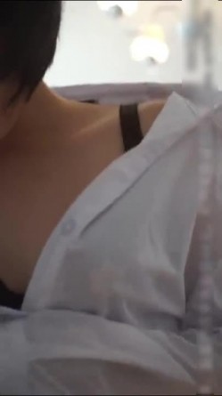 气质美少女为了能入娱乐圈主动给娘娘腔的导演不戴套泄欲 截图14